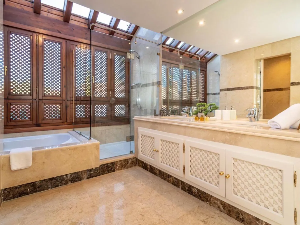 Holiday home La Alzambra Duplex Penthouse Sea Views Villa Marbella