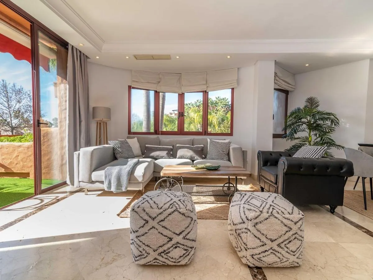 Villa La Alzambra Duplex Penthouse Sea Views Marbella