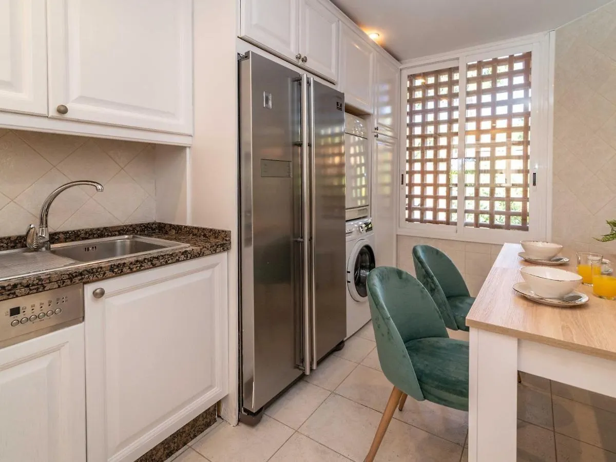 Villa La Alzambra Duplex Penthouse Sea Views Marbella 0*,  Spanien